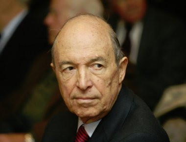 Δ.Βίτσας: «Μιλάνε όλοι μιλάει και ο... Κ.Σημίτης που το μισό υπουργικό του συμβούλιο είναι φυλακή;»